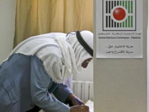 صحيفة تكشف: قطر ستقدم 25 مليون دولار للانتخابات الفلسطينية