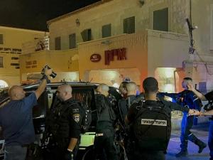 الشرطة تقمع محتجّين ضد العدوان على غزة في حيفا والطيبة: 8 معتقلين بينهم متظاهِرات... ومصاب