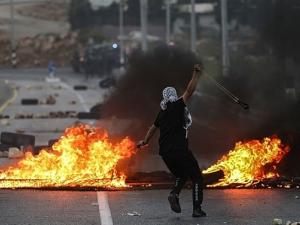 تخللتها مواجهات واشتباكات: حملة اعتقالات واسعة بالضفة والقدس