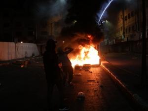 حملة مداهمات واسعة في جنين: اشتباكات مع الاحتلال وانقطاع للكهرباء عقب اقتحام المدينة ومخيّمها