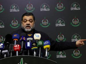 حمدان: ممارسة الضغط على المقاومة لن يجبرها على قبول ما يعارض مصالح شعبنا  