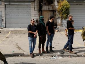 استشهاد فلسطيني وإصابة 3 آخرين في هجوم للمستوطنين قرب بيت لحم.. والاحتلال يتحدث عن اختطاف إسرائيلية