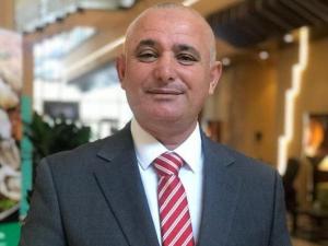تصريحات لقيادي بـ”فتح” تُثير غضبًا على مواقع التواصل.. وحماس تستنكر تبرير جرائم الاحتلال 