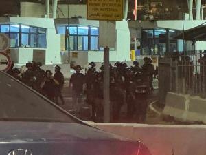 القدس المحتلة: شهيد في عناتا ومواجهات مع قوات الاحتلال في وادي الجوز وشعفاط