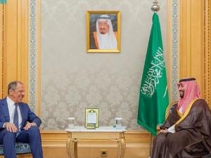 بن سلمان يبحث مع لافروف في الرياض مستجدّات الأوضاع الإقليميّة والدوليّة