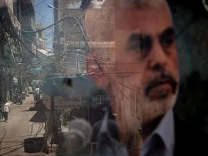 مسؤلون إسرائيليون يرجّحون اغتيال يحيى السنوار في غزة