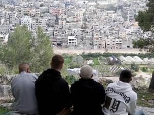 العدوان على الضفة: طولكرم ومخيماتها تحت الحصار؛ دمار واسع ونزوح جماعي.. "أونروا": غير قابلة للسكن