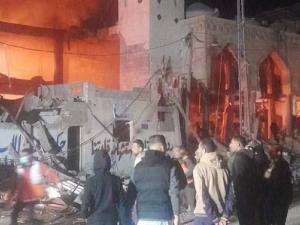 غارات على رفح: عشرات الشهداء والمصابين ونزوح المئات إلى مشافي المدينة
