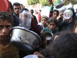 غزة: إسرائيل قتلت 110 من الأهالي قرب مراكز توزيع "مساعدات"