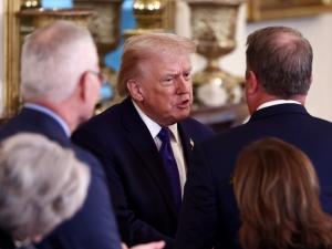 "نيويورك تايمز": ترامب يدرس بجدية الموافقة على شن هجوم على إيران بعد إطلاعه على الخيارات المحتملة