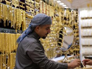 الأسواق اليوم | الذهب فوق 5 آلاف دولار للأونصة والنفط يواصل الارتفاع