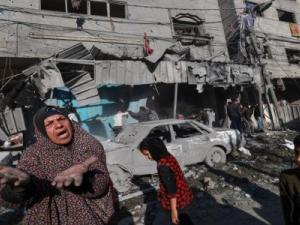 مجزرة إسرائيلية جديدة: 40 شهيدا و100 جريح بدير البلح