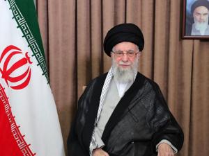 إيران تعلن اغتيال خامنئي ومستشاره شمخاني وقائد الحرس الثوري