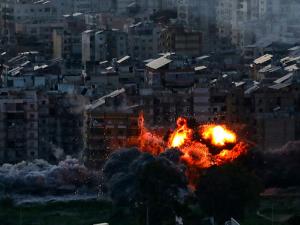 أكثر من ألف شهيد وجريح بلبنان وإصابة 8 جنود بينهم خمسة بحالة خطيرة بنيران حزب الله