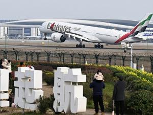 الحرب في الشرق الأوسط تدفع شركات الطيران لزيادة الأسعار