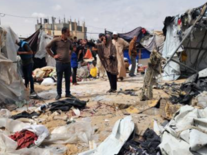 مجزرة إسرائيلية جديدة: 21 شهيدًا في مواصي رفح 