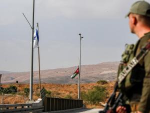 إسرائيل تعيد هندسة الجبهة الشرقية على حدود الأردن