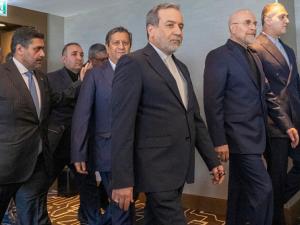 عراقجي: قدمنا خطة لـ"حل سلمي" وننتظر رد واشنطن اليوم
