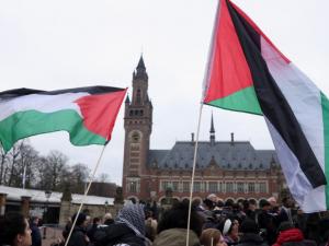 إسبانيا والنرويج وأيرلندا تعلن اعترافها بدولة فلسطين 