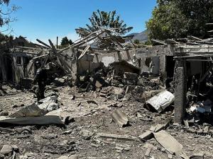 إسقاط طائرة هرمز 900 فوق جنوب لبنان والاحتلال يقصف مواقع لحزب الله