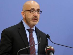 وزير المالية : إطلاق تجريبي لتطبيق “يبوس” منتصف حزيران وتوفيره لجميع الموظفين الحكوميين قبل نهاية الشهر