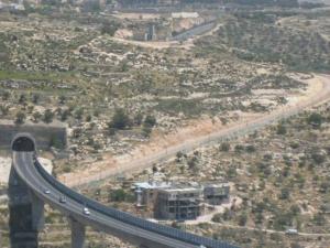 شبكة مواصلات جديدة للاحتلال للربط بين المستوطنات
