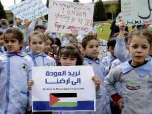 لبنان: اعتصم للاجئين الفلسطينين احتجاجا على تقليص خدمات الاونروا