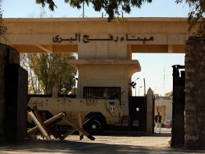 غزة: فتح معبر رفح لإدخال جثمان مسنة