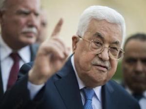 عباس لماكرون: لن نقبل أن تتحدث أي دولة باسم الشعب الفلسطيني