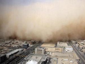 عاصفة رملية