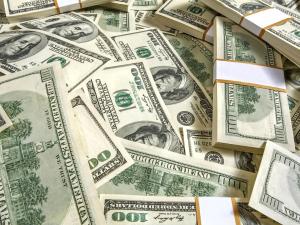 لبنان يبيع سندات بمليار دولار على شريحتين