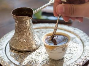 هل تساعد القهوة السوداء على فقدان الوزن؟