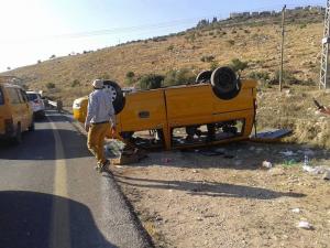 10 إصابات في حادث سير شرق طولكرم