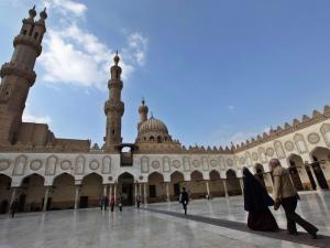 الأزهر يدين الهجوم المسلح في فرنسا