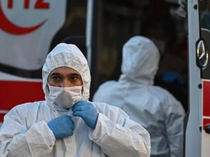23 وفاة و2032 إصابة جديدة بكورونا في الضفة وغزة