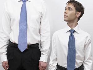 قصيرو القامة.. أطول عمرًا