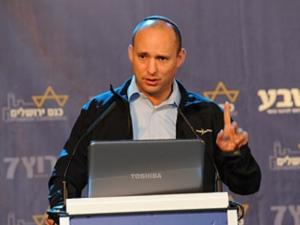 بينيت يطالب بتجميد 150 مليون شيكل من عائدات الضرائب الفلسطينية
