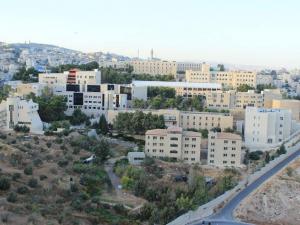 اعترافٌ إسرائيلي ببرنامج العلاج الطبيعي في جامعة القدس