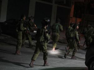 اعتقالات بالضفة تطال 11 مواطناً