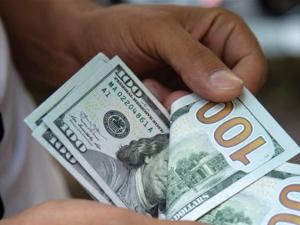 ارتفاع طفيف للدولار أمام الشيكل اليوم