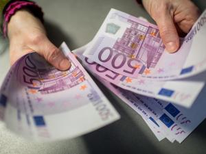 البنك المركزي الأوروبي قد يسحب فئة 500 يورو