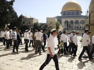 تفريغ الأقصى من الفلسطينيين وتخصيصه لاقتحامات المستوطنين