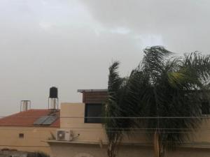 حالة الطقس: أجواء باردة وأمطار متفرقة