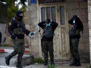 الشرطة الفلسطينية تنتشر بأطراف القدس بالتنسيق مع إسرائيل