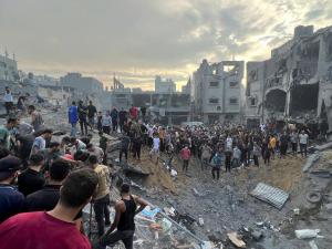 مجزرة جديدة في جباليا.. وارتفاع حصيلة شهداء غزة إلى 8796