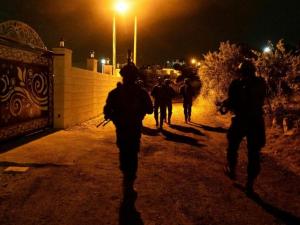 الضفة الغربية: مواجهات واعتقالات في اقتحامات للاحتلال