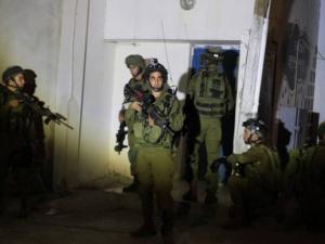 اعتقالات بالضفة والقدس والاحتلال يحاصر سبسطية