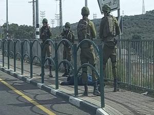 بالصور: استشهاد فلسطيني بزعم محاولته تنفيذ عملية طعن