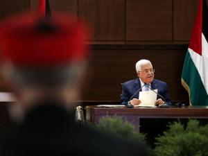 فتح: عباس رفض ضغوطا عربية ودولية للحوار مع واشنطن