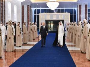 بينيت للإماراتيين: نحن جيران وأبناء عم
